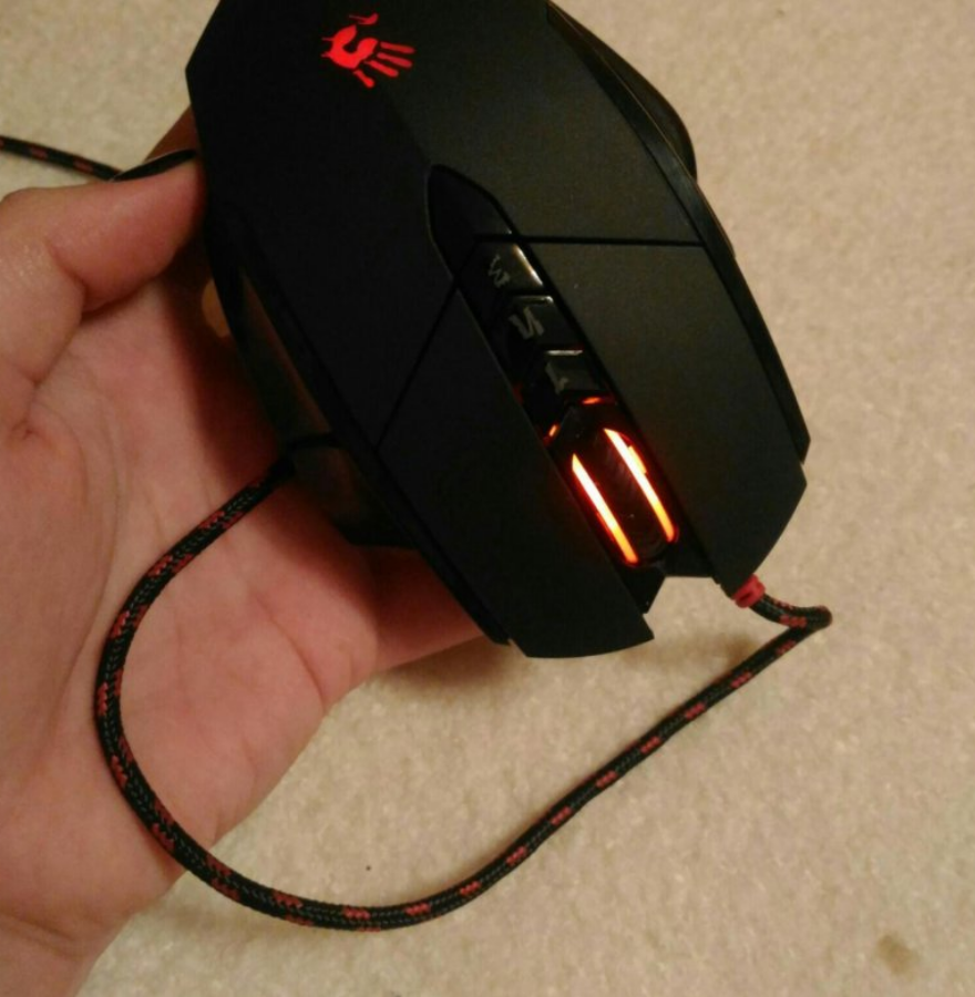 Обзор A4Tech Bloody V7. Компьютерная игровая мышь с оптическим сенсором